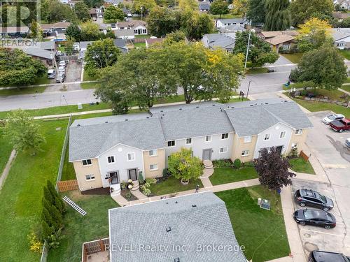 12 - 65 Dorchester Boulevard, St. Catharines (444 - Carlton/Bunting), ON - Outdoor With View