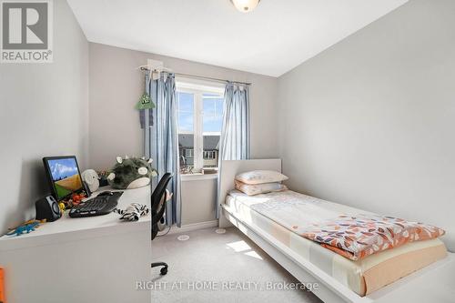 12 Streambank Street, Ottawa, ON - Indoor Photo Showing Bedroom