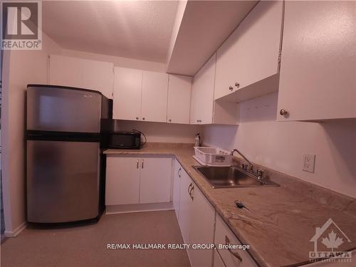 1202 - 1380 Prince Of Wales Drive, Ottawa, ON - Indoor Photo Showing Kitchen