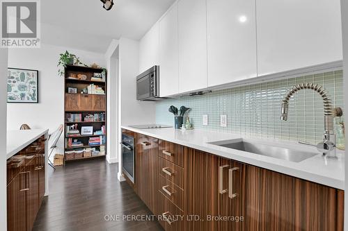 403 - 201 Parkdale Avenue, Ottawa, ON - Indoor Photo Showing Kitchen With Upgraded Kitchen