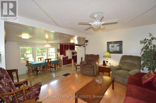 689 River Drive, Lanark Highlands, ON - Indoor Photo Showing Living Room