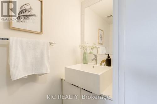 531 - 5 Hanna Avenue, Toronto, ON -  Photo Showing Bathroom