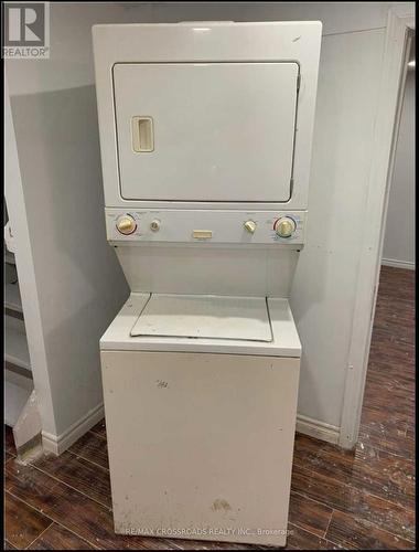 5 - 1100 Oxford Street, Oshawa, ON - Indoor Photo Showing Laundry Room