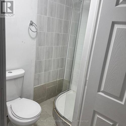 5 - 1100 Oxford Street, Oshawa, ON - Indoor Photo Showing Bathroom