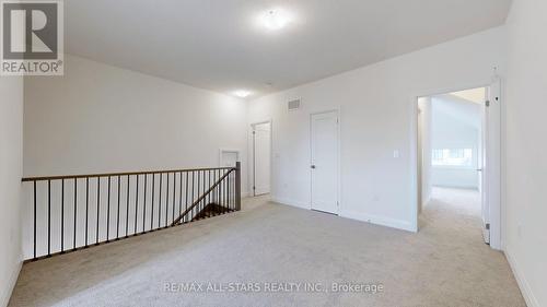 4 Lois Torrance Trail, Uxbridge, ON - Indoor Photo Showing Other Room