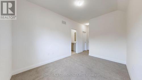 4 Lois Torrance Trail, Uxbridge, ON - Indoor Photo Showing Other Room