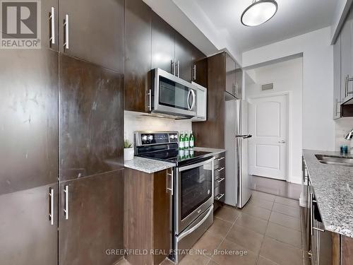 314 - 55 De Boers Drive, Toronto, ON - Indoor Photo Showing Kitchen