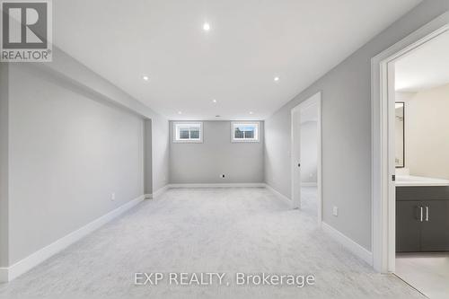 8 - 24 Grapeview Drive, St. Catharines (453 - Grapeview), ON - Indoor Photo Showing Other Room