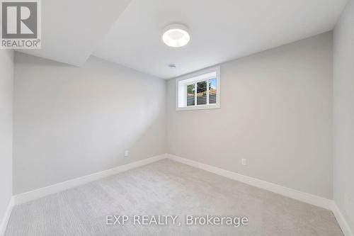 8 - 24 Grapeview Drive, St. Catharines (453 - Grapeview), ON - Indoor Photo Showing Other Room