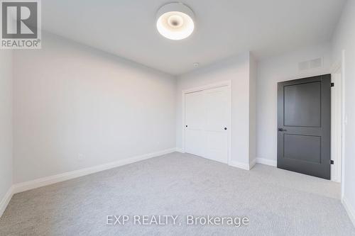 6 - 24 Grapeview Drive, St. Catharines (453 - Grapeview), ON - Indoor Photo Showing Other Room