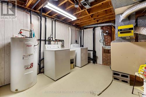 499 Howe Street, Pembroke, ON - Indoor Photo Showing Laundry Room