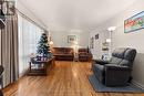 499 Howe Street, Pembroke, ON  - Indoor Photo Showing Living Room 