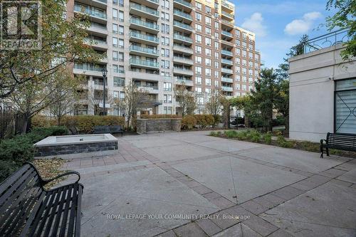 Ph07 - 310 Red Maple Road, Richmond Hill, ON - Outdoor With Balcony With Facade