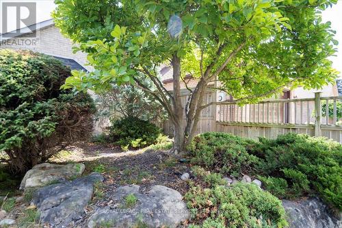 172 River Oaks Boulevard E, Oakville, ON - Outdoor