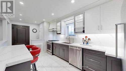 67 Montcalm Avenue, Toronto, ON - Indoor Photo Showing Kitchen With Upgraded Kitchen