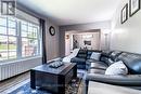 5396 Alexander Crescent, Niagara Falls, ON  - Indoor Photo Showing Living Room 