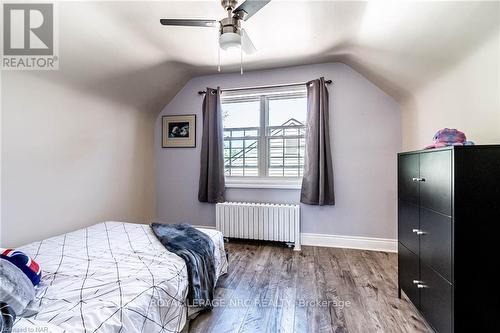 5396 Alexander Crescent, Niagara Falls, ON - Indoor Photo Showing Bedroom