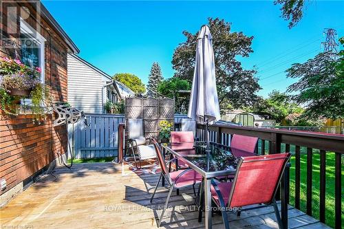 5396 Alexander Crescent, Niagara Falls, ON - Outdoor With Deck Patio Veranda