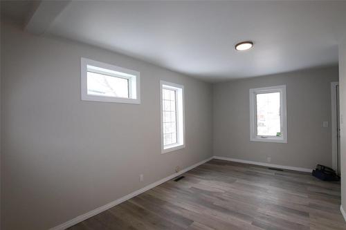 230 Paul Avenue, The Pas, MB - Indoor Photo Showing Other Room