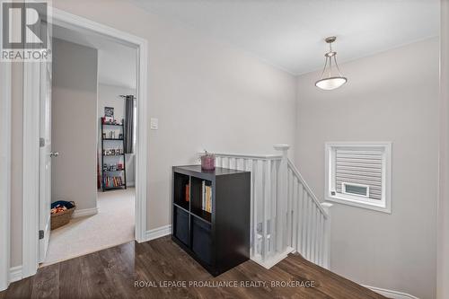 1550 Albany Drive, Kingston (City Northwest), ON - Indoor Photo Showing Other Room