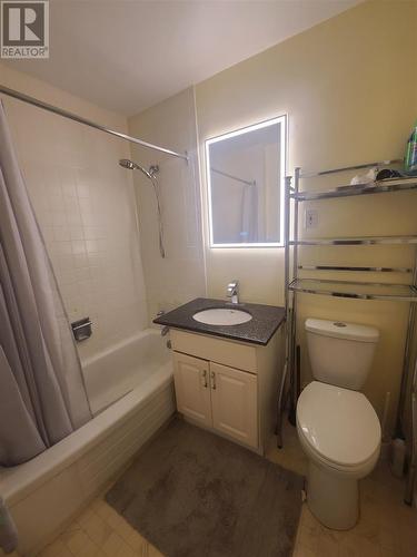 115 Hillside Dr N # 4, Elliot Lake, ON - Indoor Photo Showing Bathroom