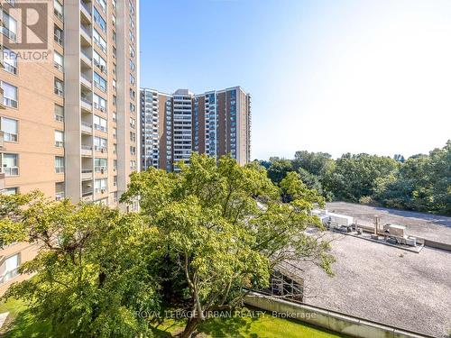 407 - 5 Vicora Linkway, Toronto, ON - Outdoor With Balcony