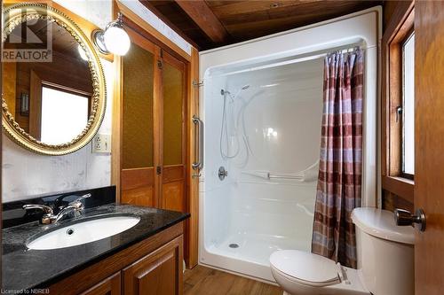 50 Besserer Road, North Bay, ON - Indoor Photo Showing Bathroom