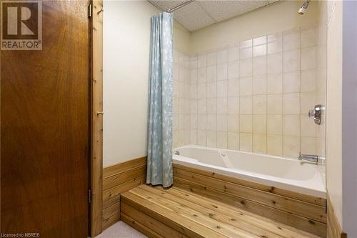 50 Besserer Road, North Bay, ON - Indoor Photo Showing Bathroom