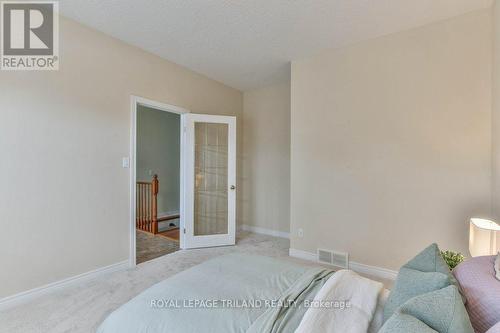 533 Mcgarrell Place, London, ON - Indoor Photo Showing Bedroom