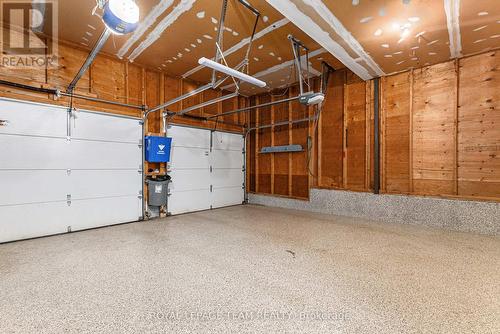 25 Long Gate Court, Ottawa, ON - Indoor Photo Showing Garage