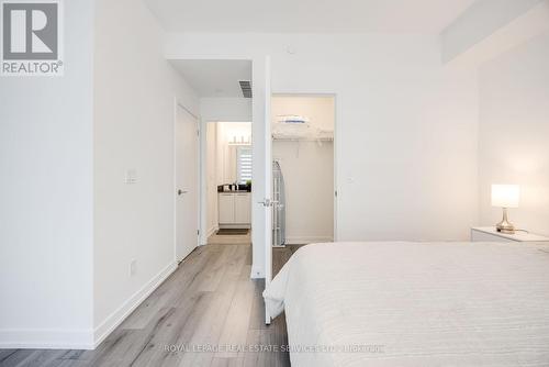 31 - 851 Sheppard Avenue W, Toronto, ON - Indoor Photo Showing Bedroom