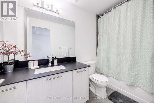 31 - 851 Sheppard Avenue W, Toronto, ON - Indoor Photo Showing Bathroom