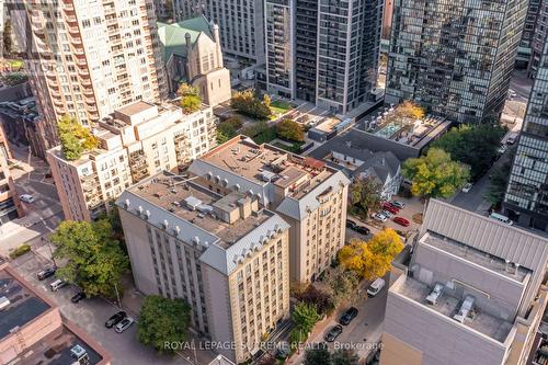 607 - 80 Charles Street, Toronto, ON - Outdoor