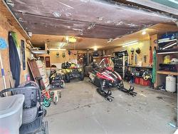 Garage - 