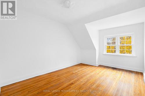 15 Farnsworth Drive, Toronto, ON - Indoor Photo Showing Other Room