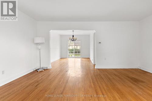 15 Farnsworth Drive, Toronto, ON - Indoor Photo Showing Other Room