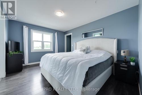 8961 Wellington Road 16, Wellington North, ON - Indoor Photo Showing Bedroom