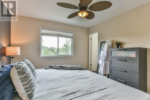 39 Phair Crescent, London, ON - Indoor Photo Showing Bedroom