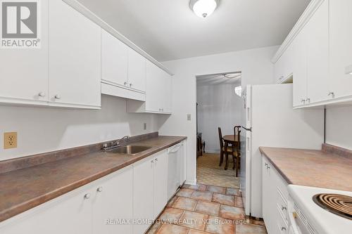 307 - 1100 Millwood Avenue, Brockville, ON - Indoor Photo Showing Kitchen