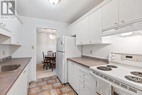 307 - 1100 Millwood Avenue, Brockville, ON - Indoor Photo Showing Kitchen