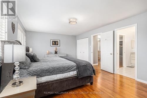 800 Foxwood Court, Ottawa, ON - Indoor Photo Showing Bedroom