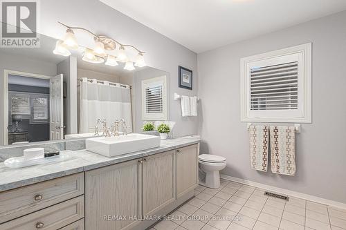 800 Foxwood Court, Ottawa, ON - Indoor Photo Showing Bathroom