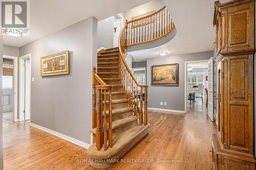 800 Foxwood Court, Ottawa, ON - Indoor Photo Showing Other Room