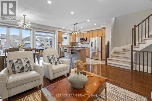 1134 Cobble Hill Drive, Ottawa, ON - Indoor Photo Showing Living Room