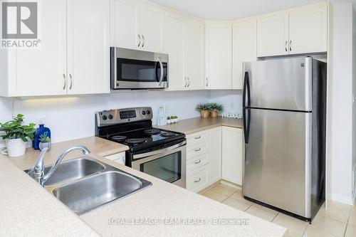 2557 Longfields Drive, Ottawa, ON - Indoor Photo Showing Kitchen With Double Sink