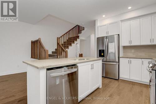 803 Anciano Crescent, Ottawa, ON - Indoor Photo Showing Kitchen