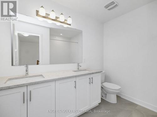 803 Anciano Crescent, Ottawa, ON - Indoor Photo Showing Bathroom