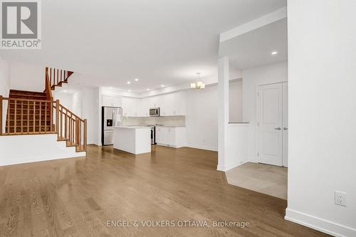 803 Anciano Crescent, Ottawa, ON - Indoor Photo Showing Kitchen