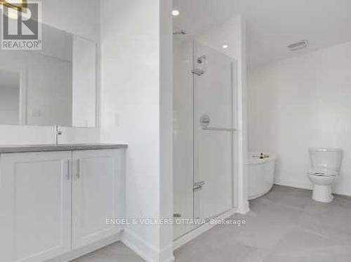 801 Anciano Crescent, Ottawa, ON - Indoor Photo Showing Bathroom