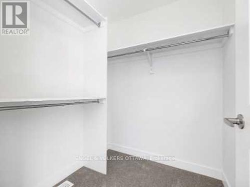 801 Anciano Crescent, Ottawa, ON - Indoor With Storage